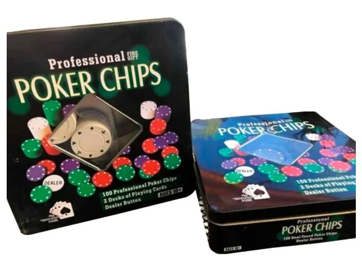 SET DE POCKER EN LATA CUADRADA  - CON DESPERFECTO EN EL ENVASE