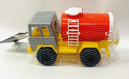 CAMION TANQUE EN RED CHICO